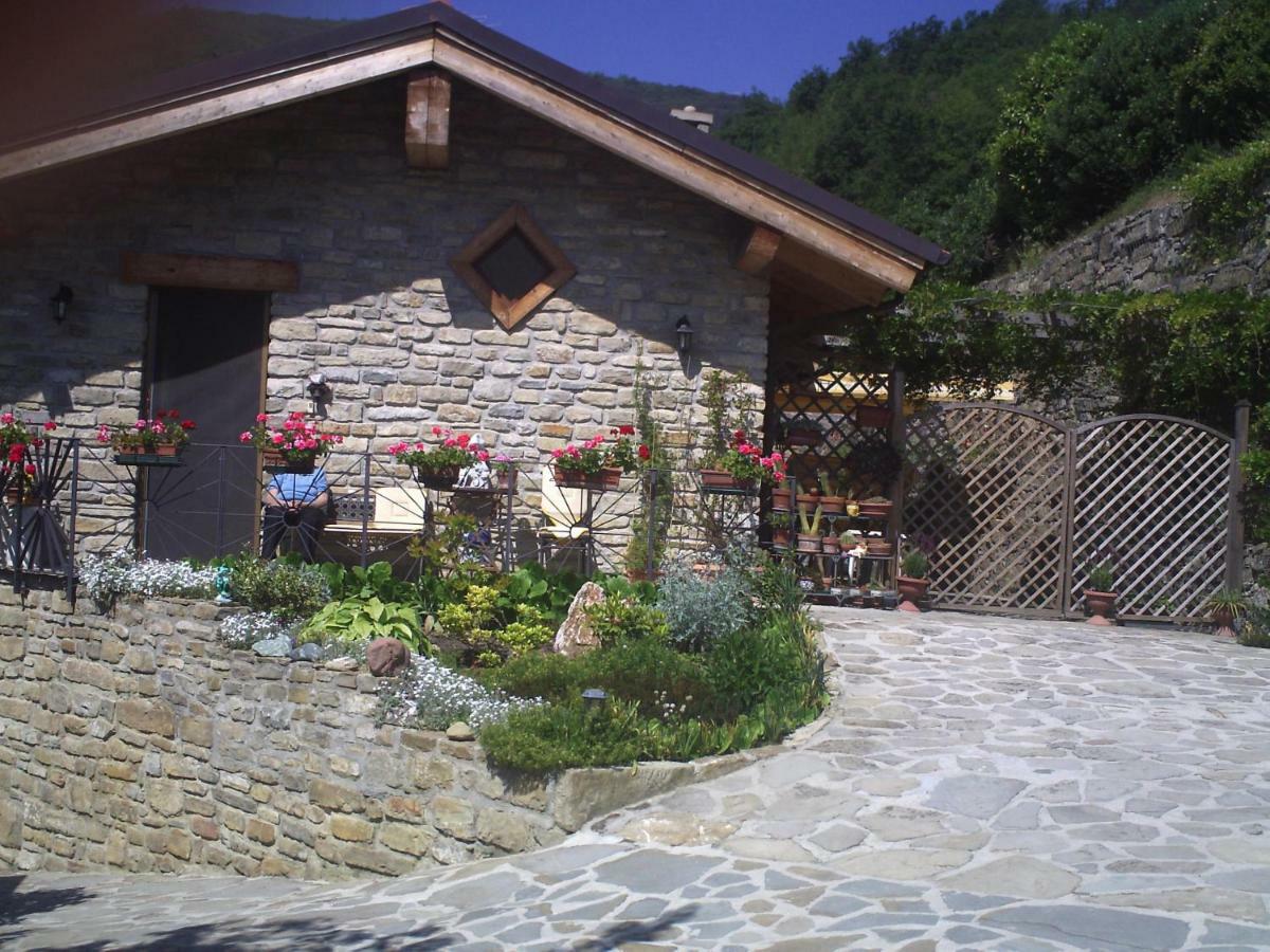 Bed and Breakfast Cà d' FeFi à Gorzegno Extérieur photo